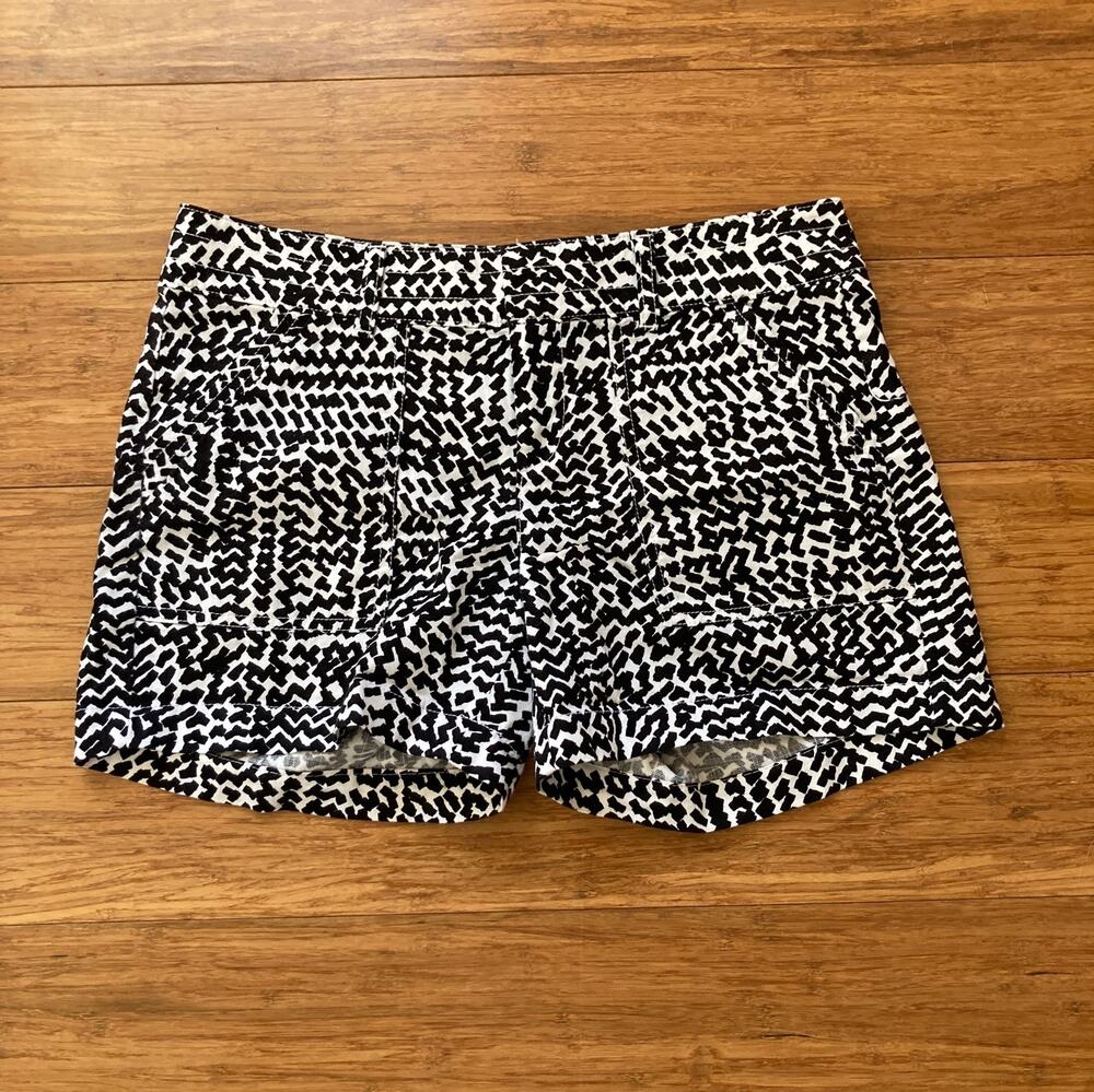 Banana Republic Black & White Shorts, Size 2